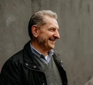 Hans P.